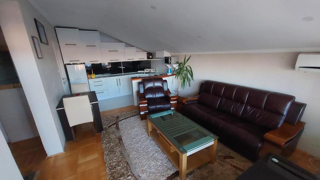 Apartment Perla Pristina Exteriör bild