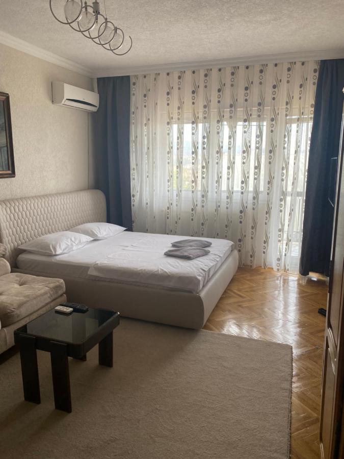 Apartment Perla Pristina Exteriör bild