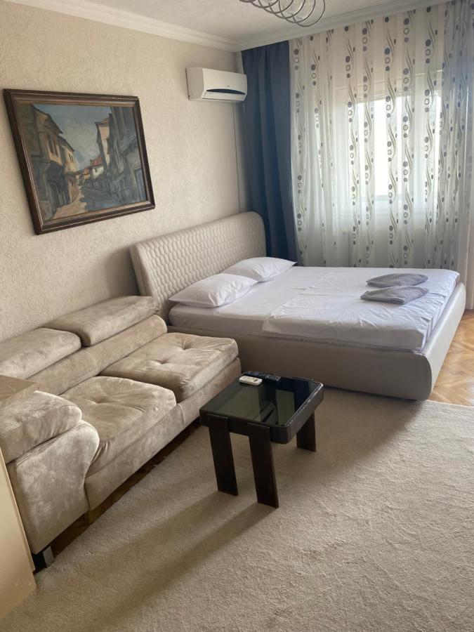 Apartment Perla Pristina Exteriör bild
