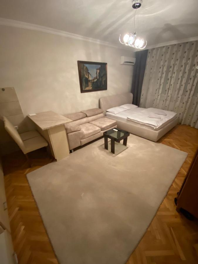 Apartment Perla Pristina Exteriör bild