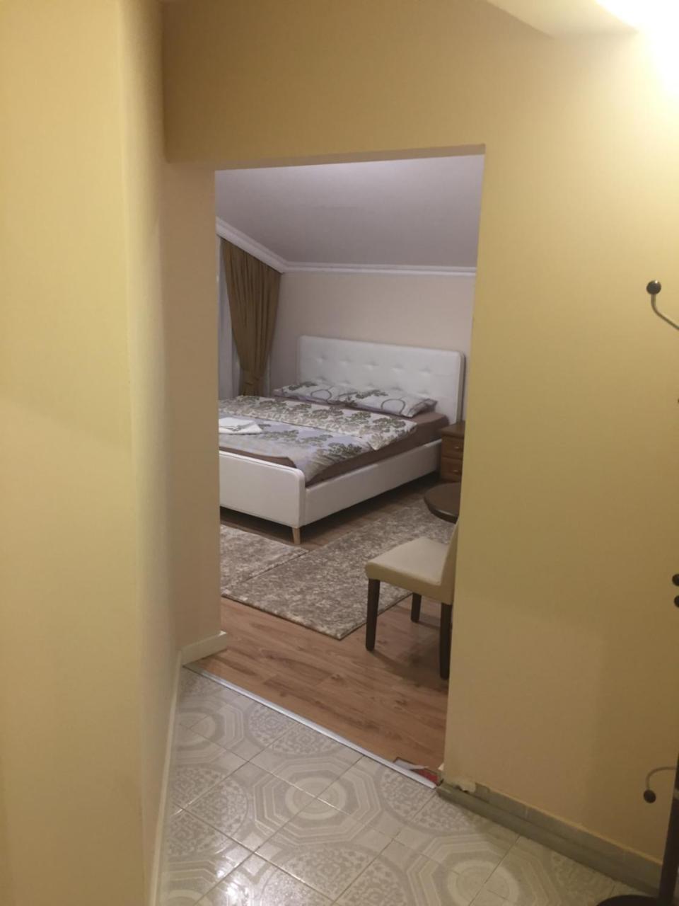 Apartment Perla Pristina Exteriör bild