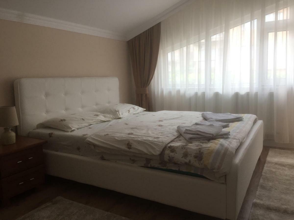 Apartment Perla Pristina Exteriör bild